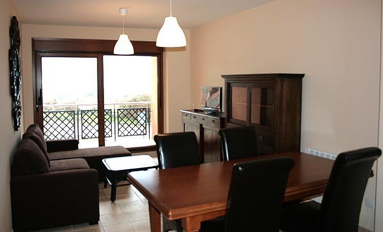 Apartamentos La Covatilla Neila de San Miguel Exterior foto